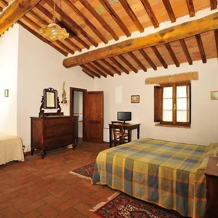 Castello Di Monteliscai Country house *