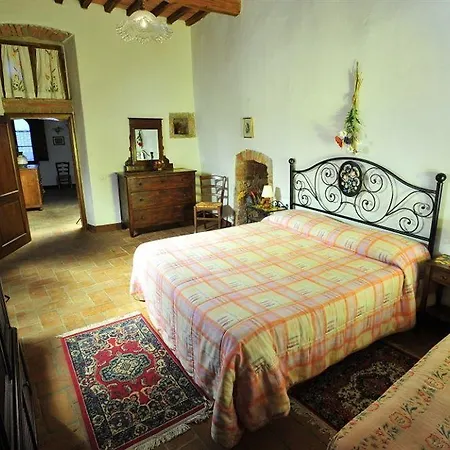 Country house Castello Di Monteliscai *