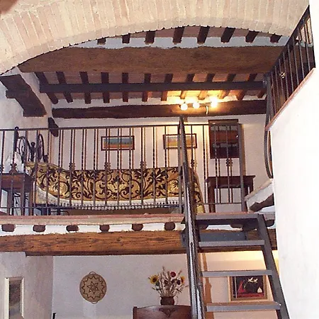 Castello Di Monteliscai Country house Ponte A Bozzone