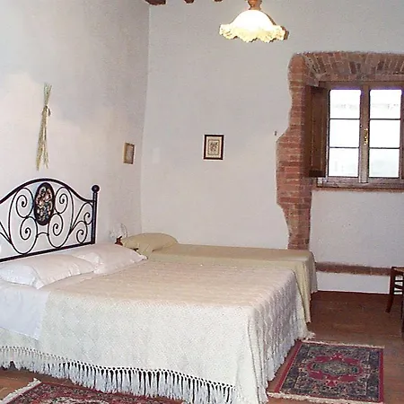 Castello Di Monteliscai Country house